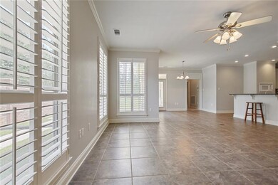 Living and breakfast room