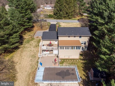 4002 Robin Hood Way, Sykesville, MD 21784 - photo 3