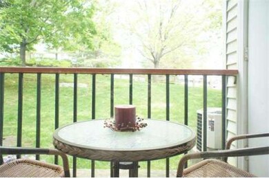 122 Tall Oaks Dr unit D, South Weymouth, MA 02190 - photo 4