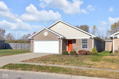 928 Baden Manor Dr, Indianapolis, IN 46217 - photo 2