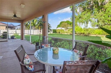 35'x10' Screened Lanai!