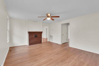 321 Manning St, Arcadia, SC 29320 - photo 5