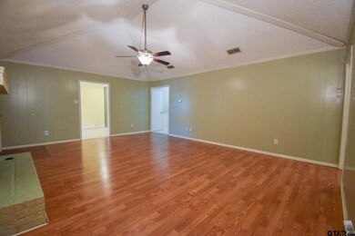 802 W Rieck Rd, Tyler, TX 75703 - photo 7