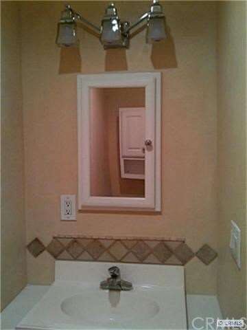 Remodeled 1/2 bath