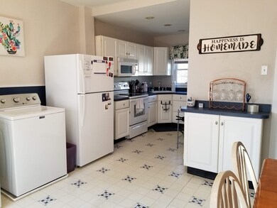 62 Cottage St unit 1, Hudson, MA 01749 - photo 3