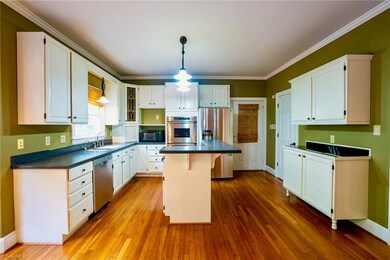 2304 Montree Ct, High Point, NC 27265 - photo 7