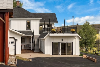 Rooftop deck w/ flex space below