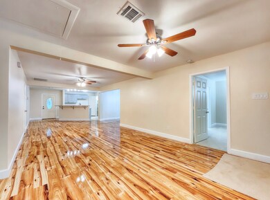 7446 Sandle St, Houston, TX 77088 - photo 3