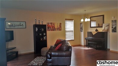 2110 Lakewood Dr, Papillion, NE 68046 - photo 2