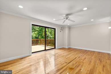 7156 Winter Rose Path, Columbia, MD 21045 - photo 4