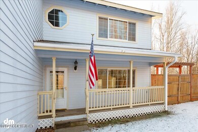 02-Exterior Front Entry SM_DMD_1199