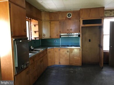 16 S Tamaqua Dr, Tamaqua, PA 18252 - photo 5