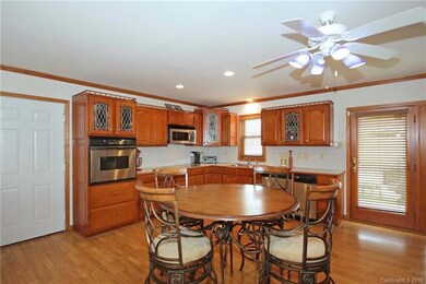 129 Morrison Creek Rd, Statesville, NC 28625 - photo 7