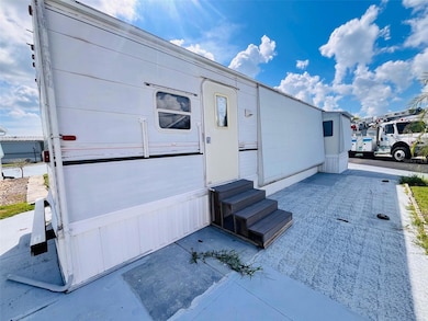 2215 73rd St E unit 156, Palmetto, FL 34221 - photo 2