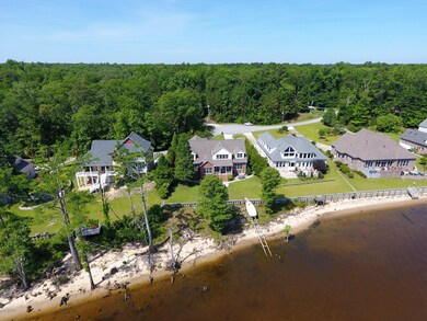 Gorgeous Waterfront Views
