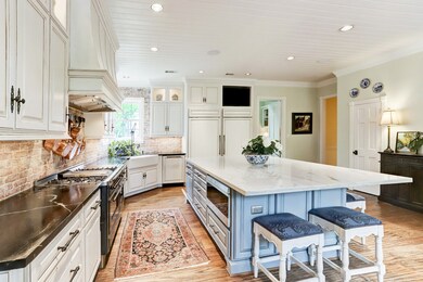 346 Knipp Rd, Houston, TX 77024 - photo 6