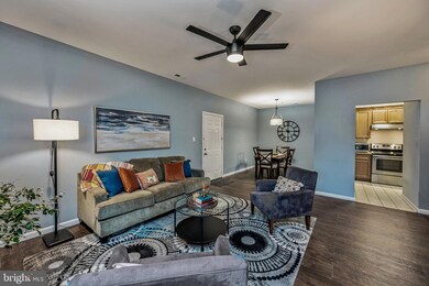 604 Moonglow Rd unit U103, Odenton, MD 21113 - photo 4