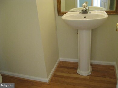 2530 James Madison Cir, Herndon, VA 20171 - photo 7