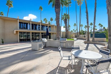 COMMUNITY BBBQ AREA.jpg mls