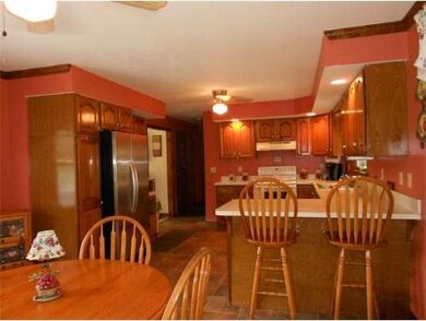 74 Follette St, Grafton, MA 01519 - photo 5