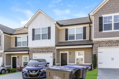 002-photo-front-view-13660116