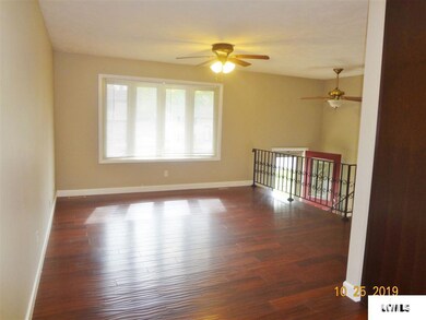 150 Heritage Ave, Lincoln, IL 62656 - photo 4