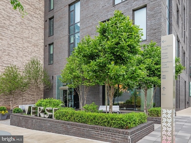 Verse unit 1809, McLean, VA 22102 - photo 2