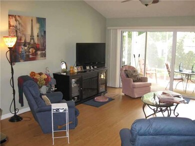 3088 Maywood Ct unit 33, The Villages, FL 32162 - photo 2