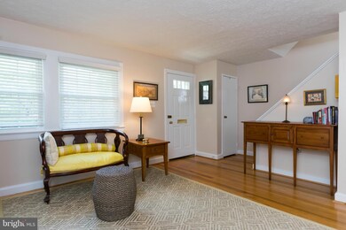 415 W Broad St unit 8, Falls Church, VA 22046 - photo 7