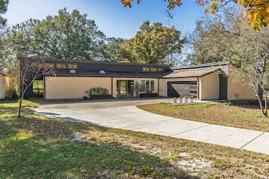 3092 Woodglen Dr, Commerce, TX 75428 - photo 4