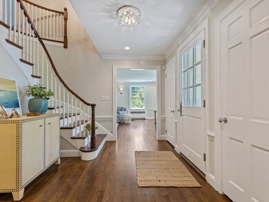 160 Laurel Rd, Chestnut Hill, MA 02467 - photo 5