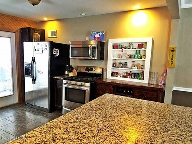 160 W Main St, North Adams, MA 01247 - photo 5