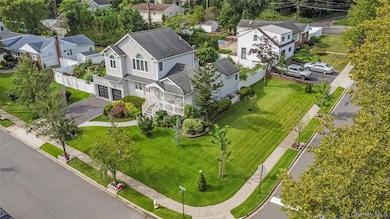 2 Hamilton St, Farmingdale, NY 11735 - photo 3