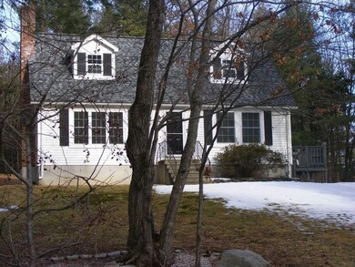 81 Woodland Rd, Uxbridge, MA 01569 - photo 4