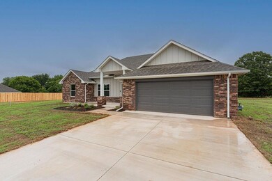 115 Trimble Dr, Shawnee, OK 74804 - photo 4