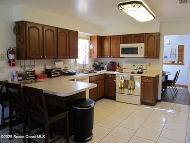 True eat-in kitchen