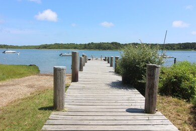 4 Quail Run unit 17, Oak Bluffs, MA 02557 - photo 4