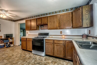 Kitchen (2)