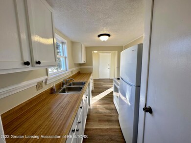 3826 Lowcroft Ave, Lansing, MI 48910 - photo 7