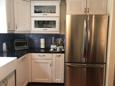 332 Hemlock Cir, Lincoln, MA 01773 - photo 4