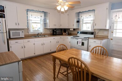 2819 Cowpath Rd, Hatfield, PA 19440 - photo 4