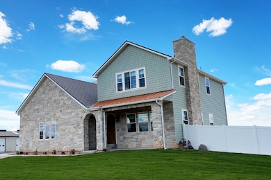 3_Front of House Right