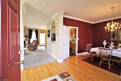 200 Farriers Ln, Jamestown, NC 27282 - photo 4