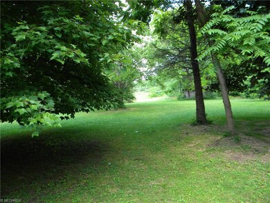 Would you find a more picturesque front yard view 
