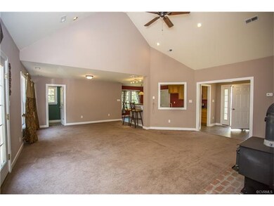 Charming, Delightful, Inviting and Fabulous floor 