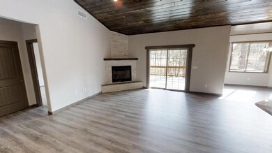 630 S Mountain Pines Ave, Show Low, AZ 85901 - photo 3