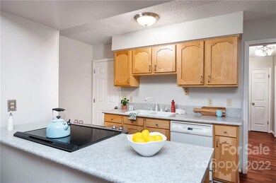 32 Academy St, Asheville, NC 28803 - photo 7