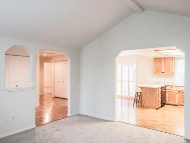 1248 Valley View Dr, Medford, OR 97504 - photo 5