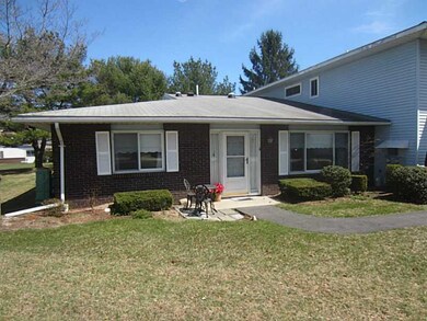 71 Fox Ridge Crescent unit 71, Warwick, RI 02886 - photo 2