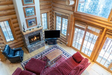 Main Living 2